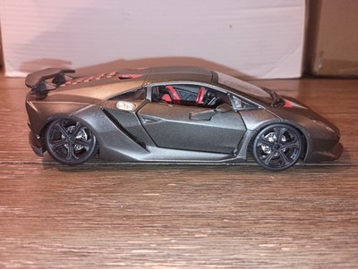 Burago Lamborghini Sesto Elemento (doors open and close)  1:24 Scale*SEE PICS*