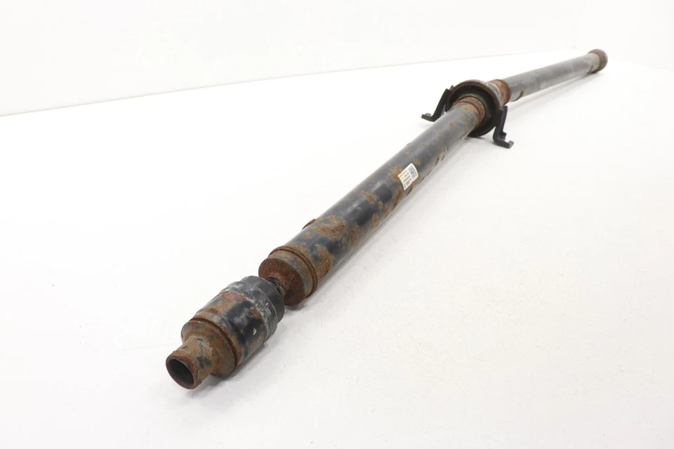 2018 - 2024 BUICK ENCLAVE 3.6L AWD REAR DRIVESHAFT DRIVE SHAFT OEM 84242808 - Image 2 of 4