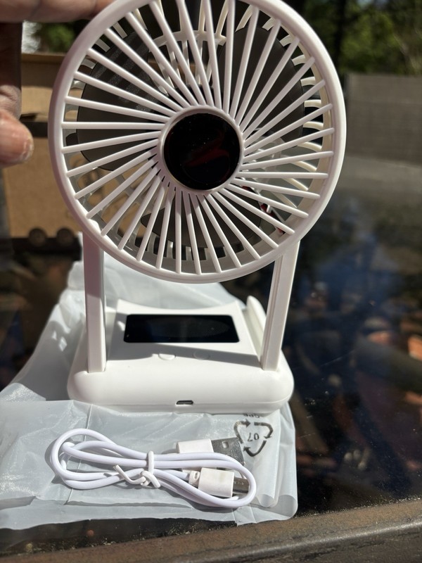 White Rechargeable Table Desk Fan USB Battery Adjustable Tilt Matte Plastic