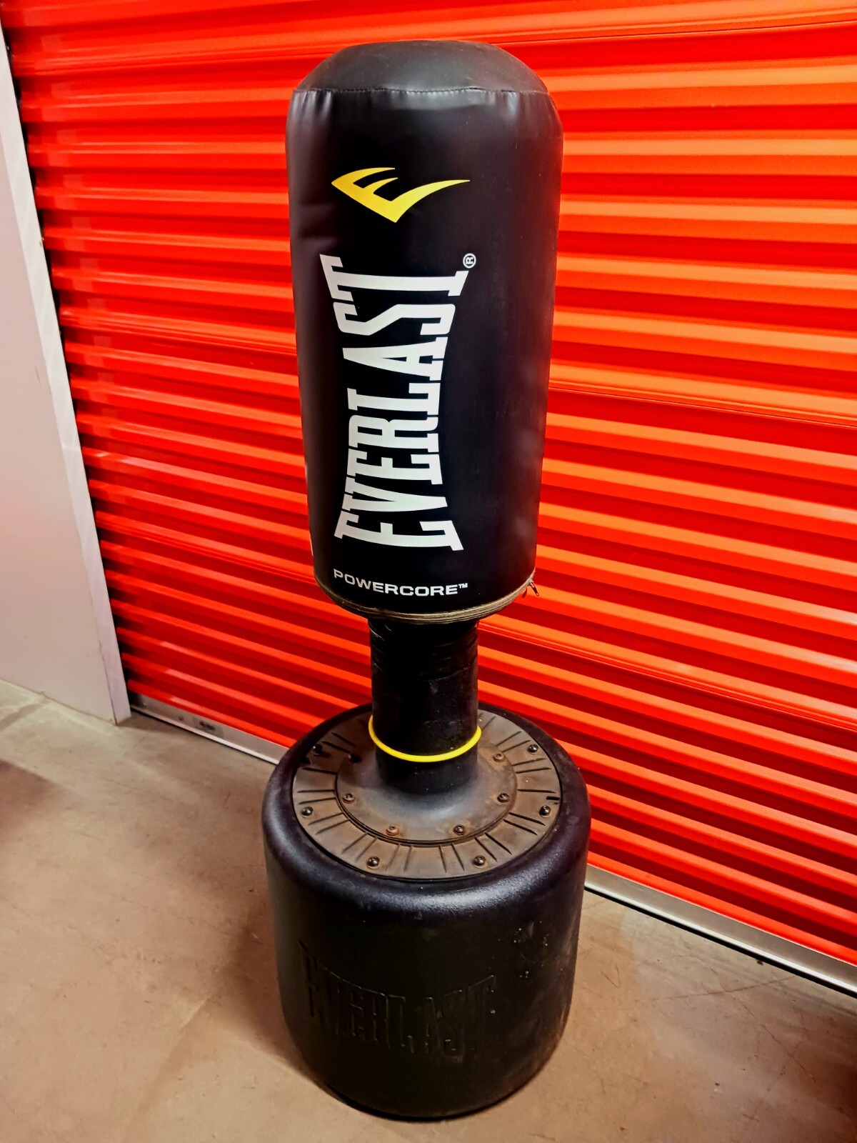 everlast free standing punching bag