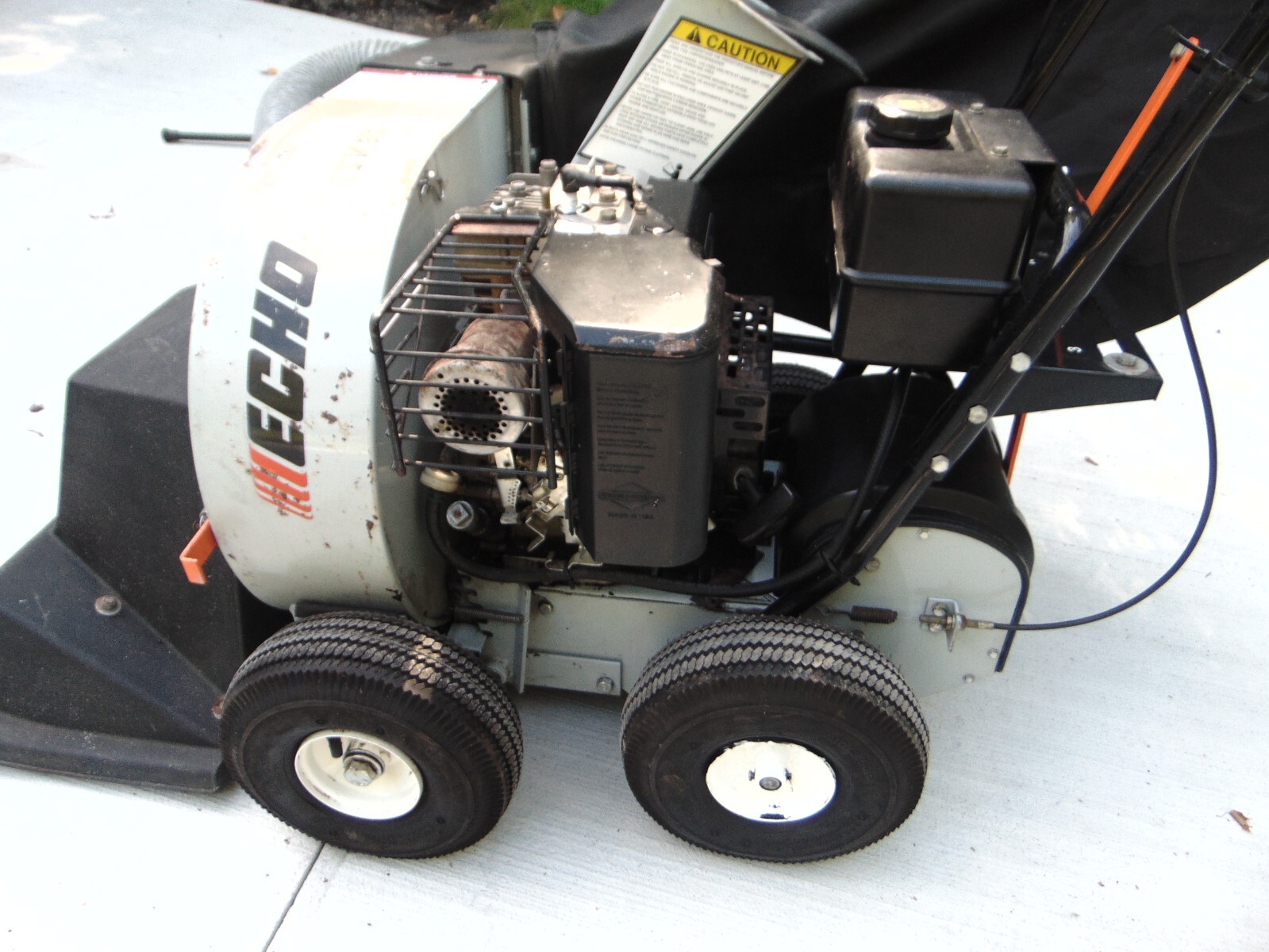 Echo CSV8S Self Propelled Walk Behind Chipper Shredder Flower Bed