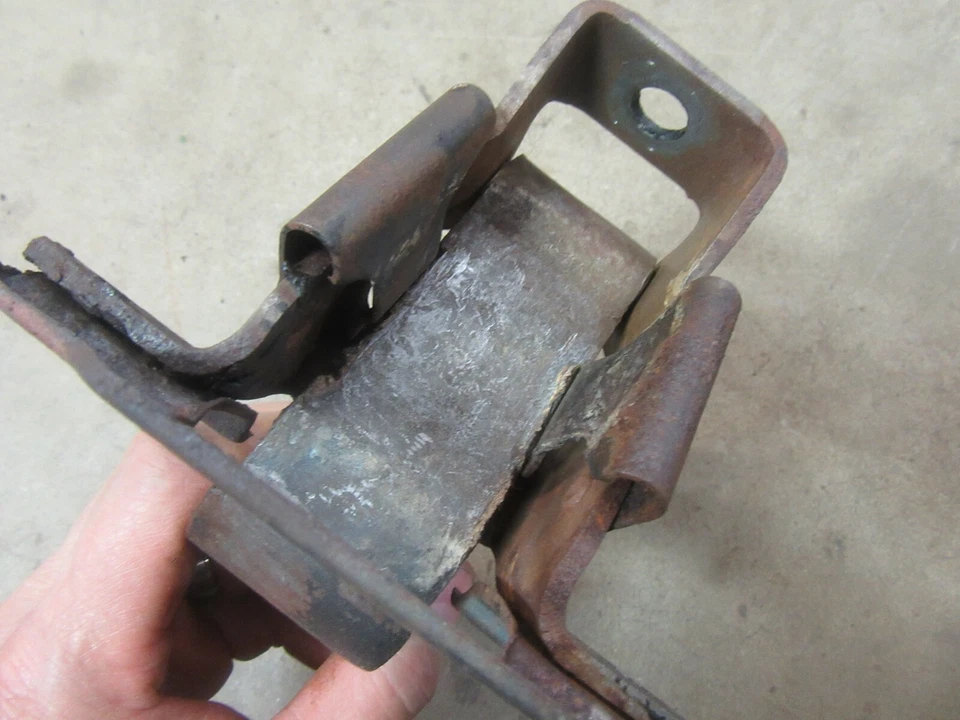 Oldsmobile 88 1956 exterior delantero pasajero bisagra superior parte Hot Rod Rat Rod Foto 2 de 4