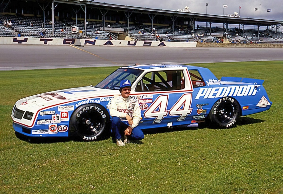 Terry Labonte #44 Piedmont Monte Carlo NASCAR 13x19 Poster Photo