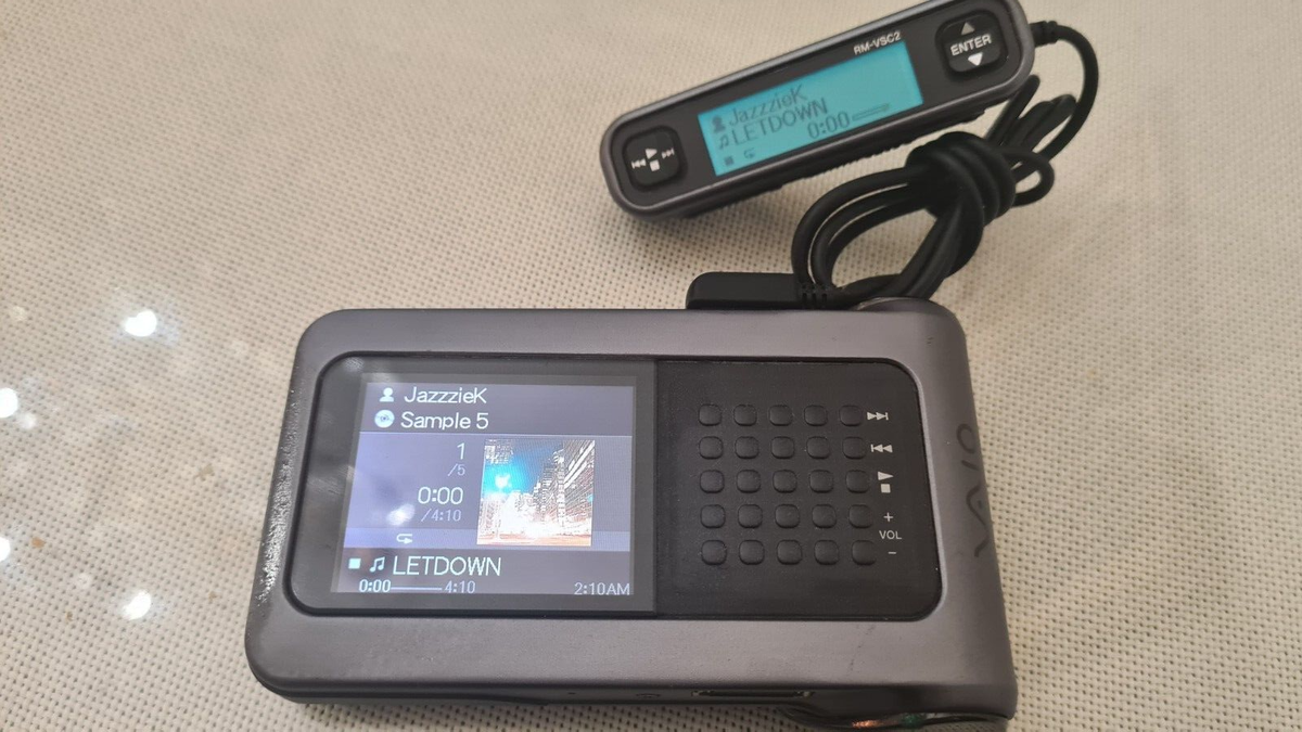 Sony Walkman VAIO VGF-AP1L 40GB MP3 PLAYER | eBay Sony Walkman VAIO VGF-AP1L 40GB MP3 PLAYER | eBay