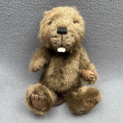 Boyds Collection Beaver - ''Bucky Beaverdam'' 9'' With Toothbrush Necklace W/Tag