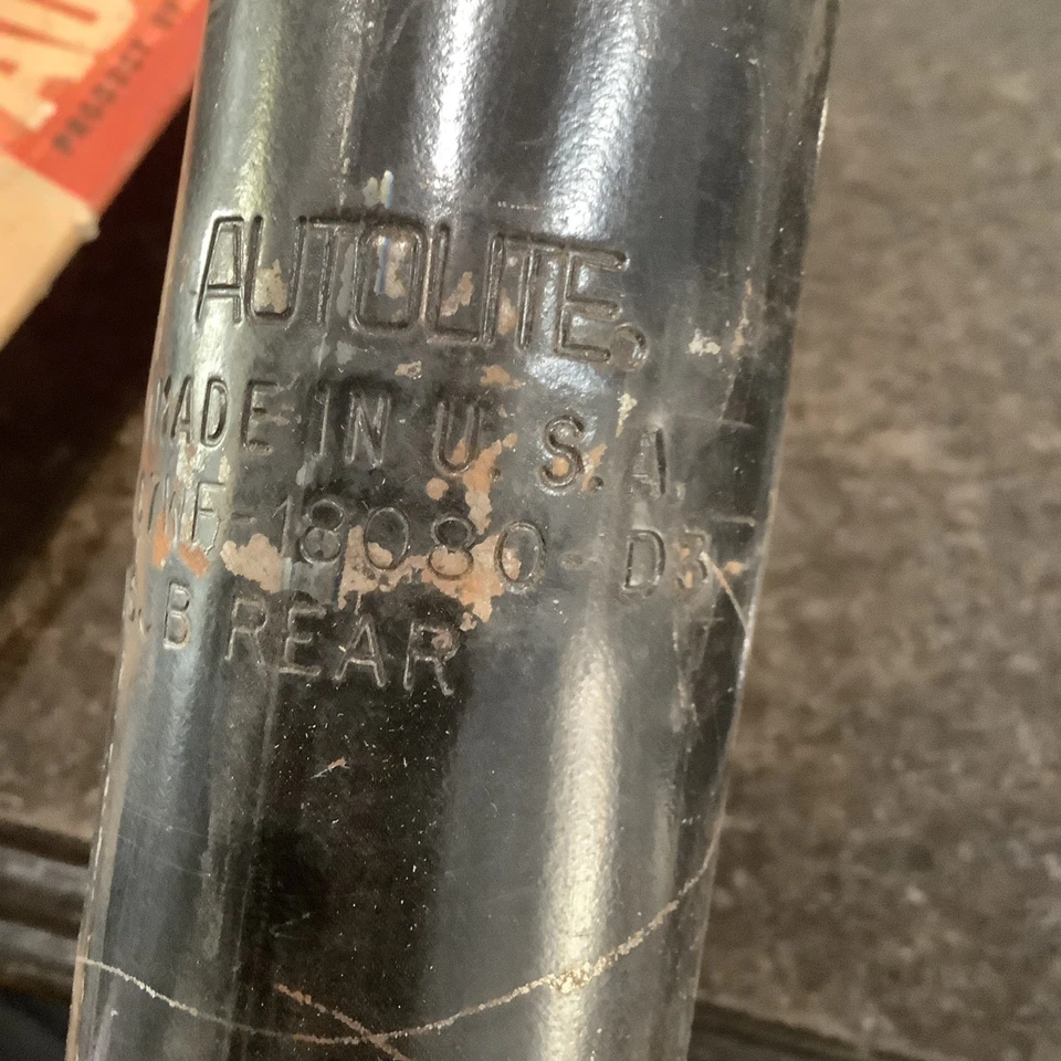 Новый из старых запасов 1967 Mercury Cougar задний амортизатор автолит - Изображение 3 из 4