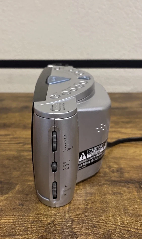 Emerson Research Smart Set CKS3516 Alarm Clock AM/FM Radio Time Projector - Image 3 of 4