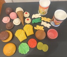 Vintage Fisher Price Fun Play Food Baking 24 Piece set 1980  s