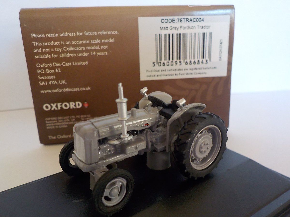 Fordson Tractor,  Grey , Oxford Diecast 1/76 New Dublo, Railway Scale