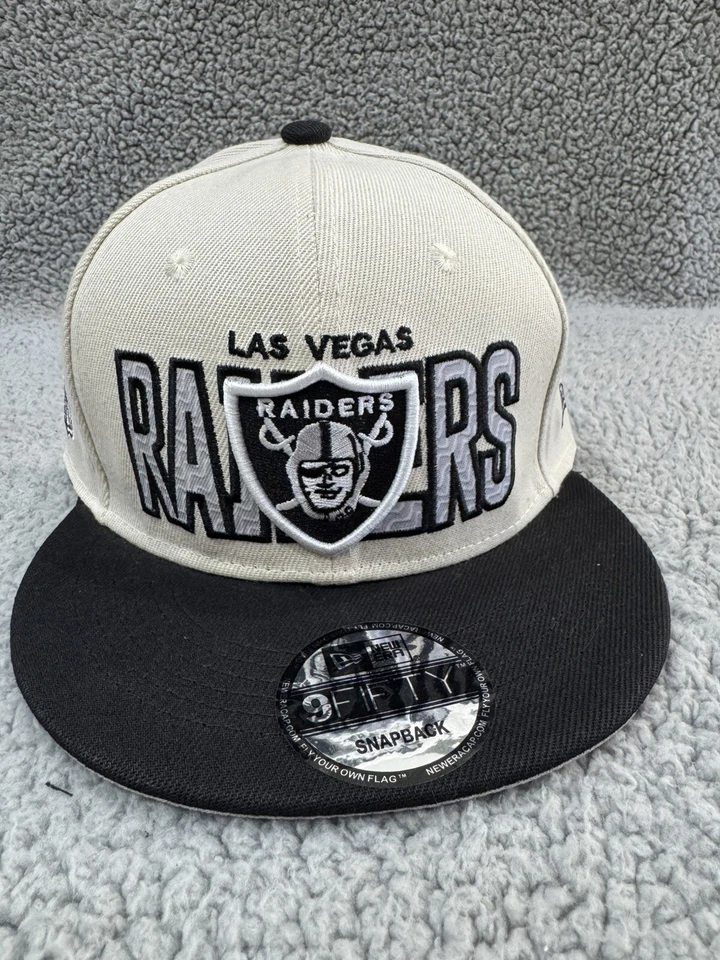 拉斯维加斯突袭者队帽子平沿帽霜黑色白色 New Era 洛杉矶帮派 — 第 2/4 张图片