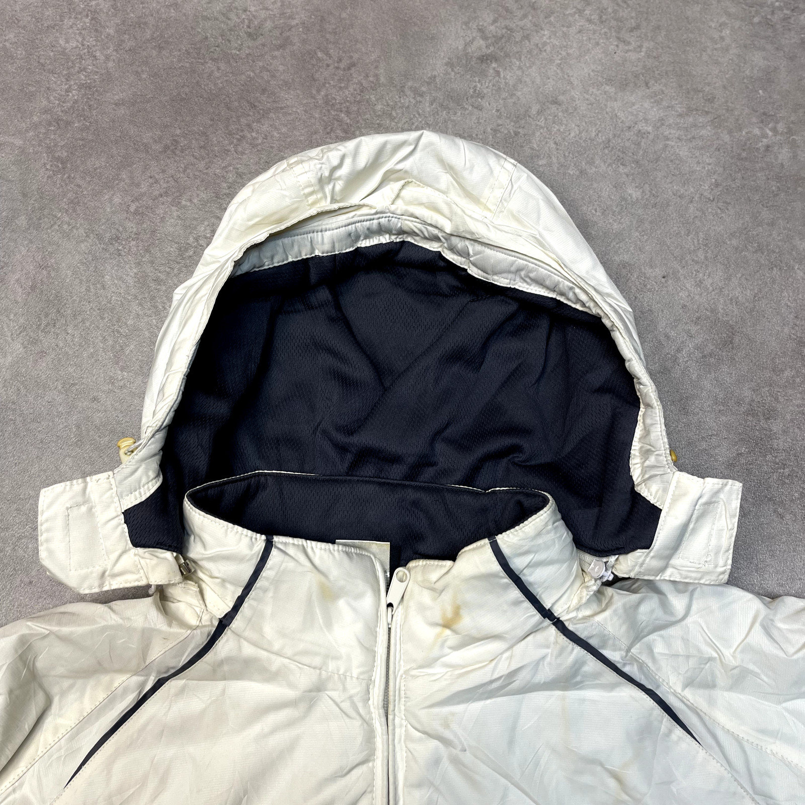 Umbro Rain Jacket Mens Medium Full-Zip Vintage Windbreaker Coat, White image 4