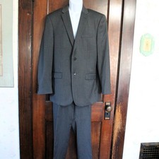 Jos. A. Bank Travelers Collection Slim Fit Gray Wool Suit, Jacket 42L Pants 36L