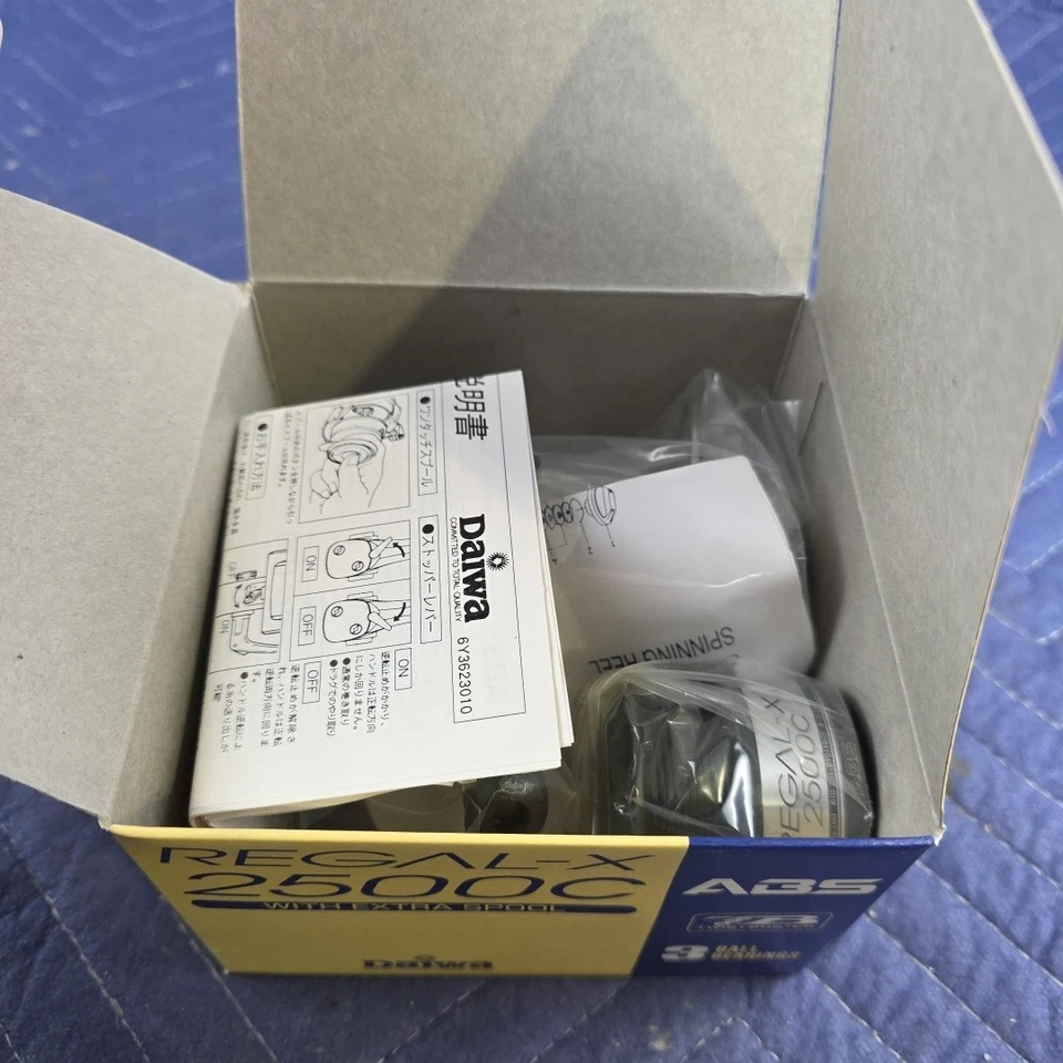 Daiwa Regal-X 2500C Spinning Reel 3 Ball Bearings, ABS, Twist Buster - Complete  - Image 3 of 4