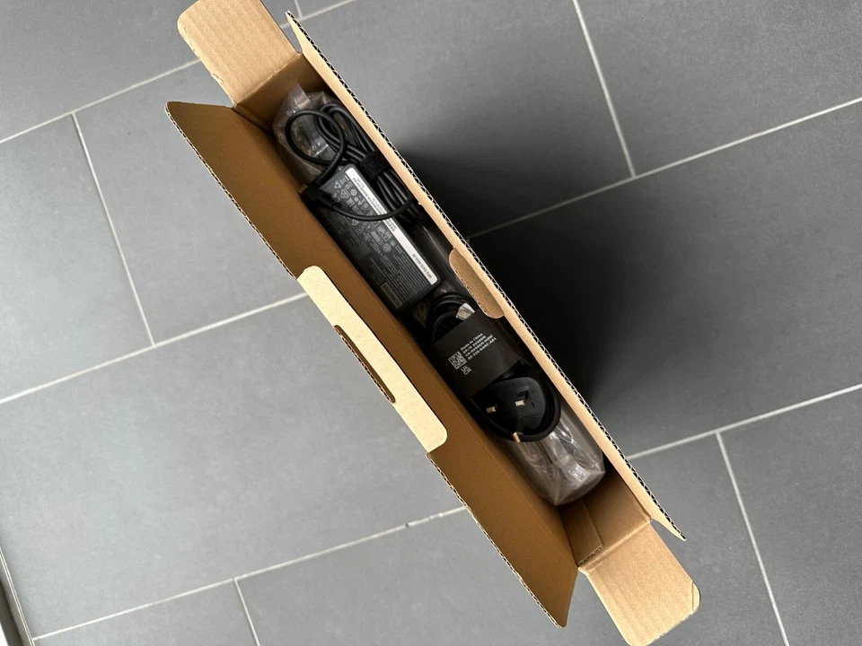 Lenovo ThinkPad X1 Carbon · i7-8665U · 16GB · 512GB, photo 4 of 5