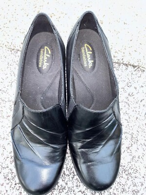 Clarks Bendables 38476 Womens Shoes Black Leather Heeled Slip on Size 8M 