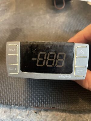 Dixell XR01CX Temperature Sensor Display Used