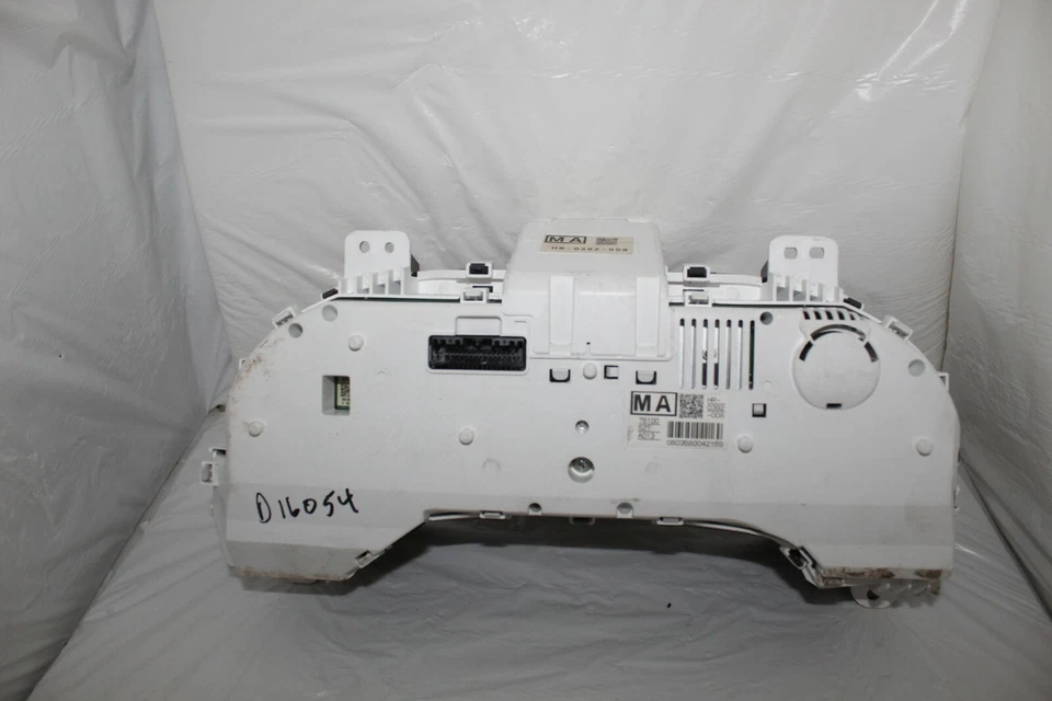 Speedometer Instrument Cluster Panel Gauges 2011 - 2013 Honda CR-Z 34,491 Miles - Image 4 of 4