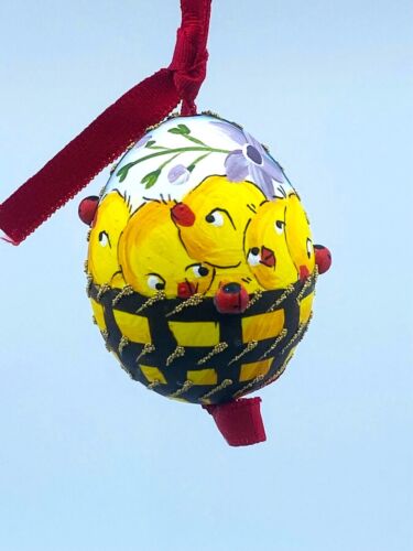 Easter Egg: Peter Priess, Spring Egg Ornament, Spring Chicks in a Basket - Afbeelding 1 van 21