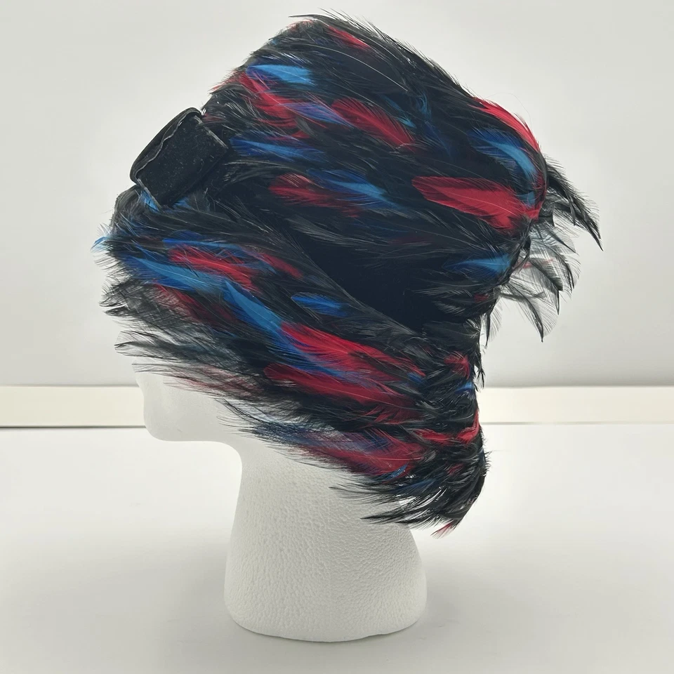 Sombrero Cloche de Plumas Vintage para Mujer Negro Rojo Azul Terciopelo Arco Hecho en Unión EE. UU. AÑOS 60 Foto 2 de 4