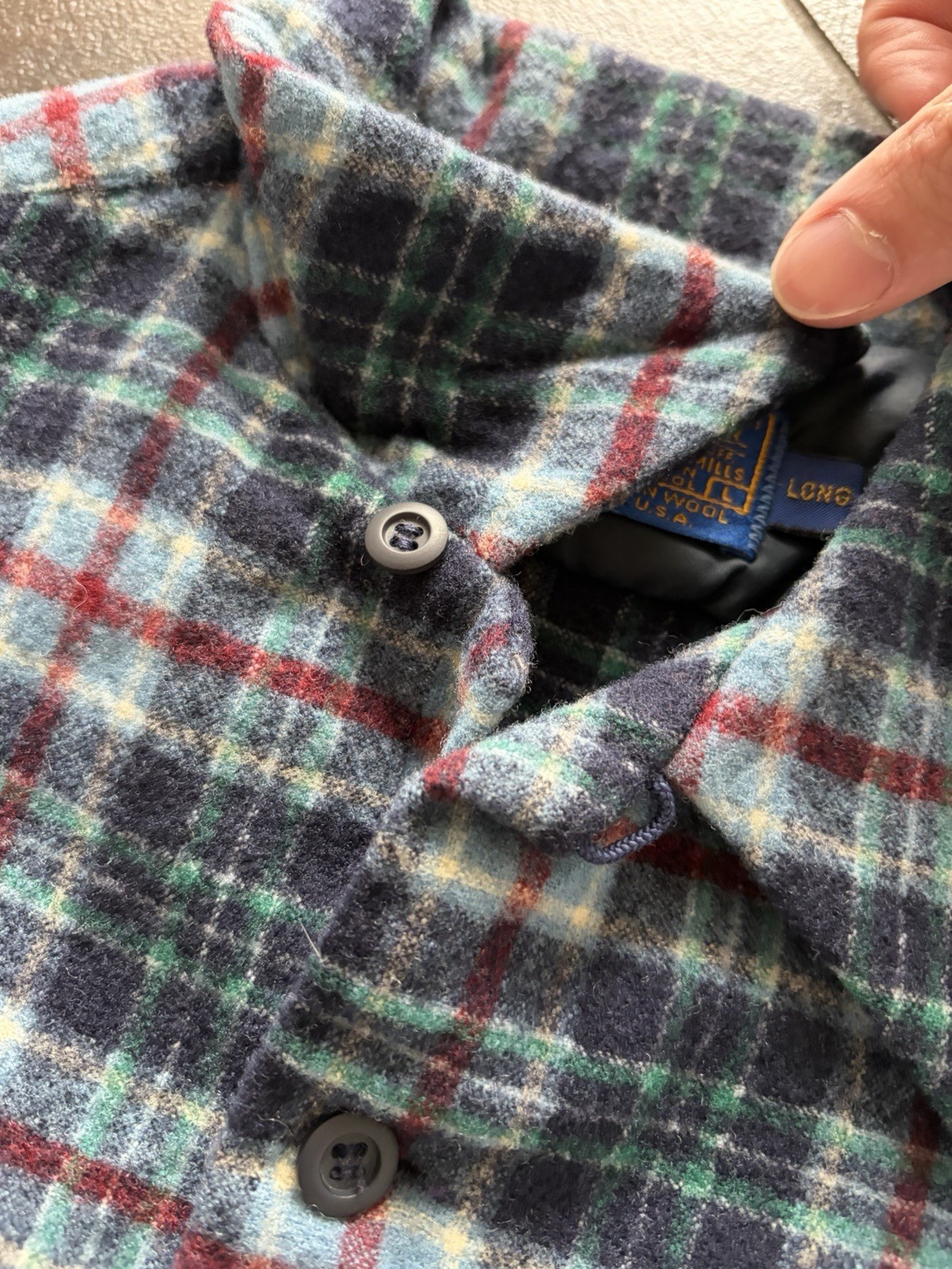 True Vintage Pendleton Loop Collar Flannel Wool B… - image 7
