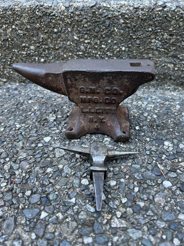Vintage G. M. MFG Co. L. I. City NY 4 Lb Jewelry Anvil w/ Anvil Hardy