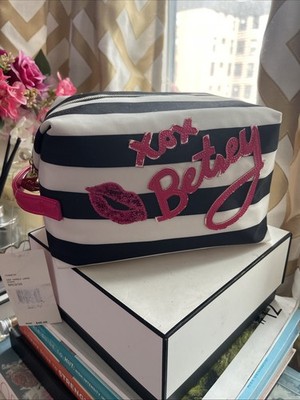 Betsey Johnson Xox Betsey Cosmetic Bag Makeup Pouch Black White