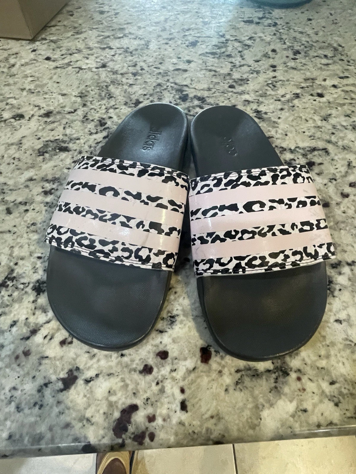 Adidas slide da donna rosa bianco taglia US 9