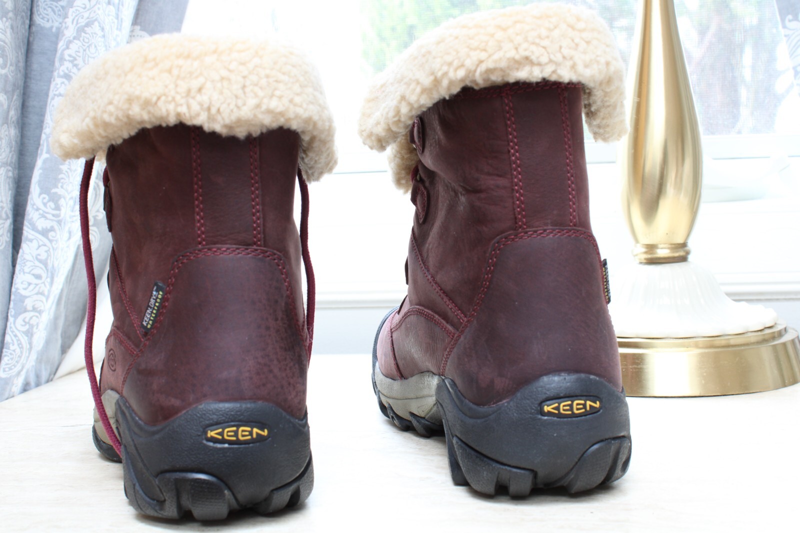 Stivali invernali KEEN in pelle corti Betty brindl bordeaux taglia 8