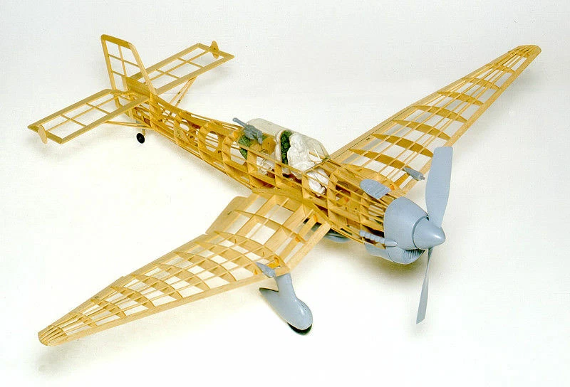 Guillow's #1002 Junkers JU-87B Stuka Balsa Wood Model Airplane, New GUI-1002 - Image 2 of 4