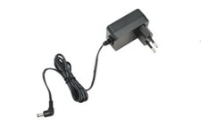 SAD-26C/20C YAESU CARICABATTERIE DA PARETE PER FT-4/25/65 FTA-250  ref.100082