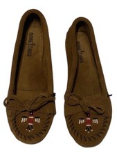 Minnetonka Moccasin Beaded Thunderbird Brown Suede Leather Slip On Shoes Size 8