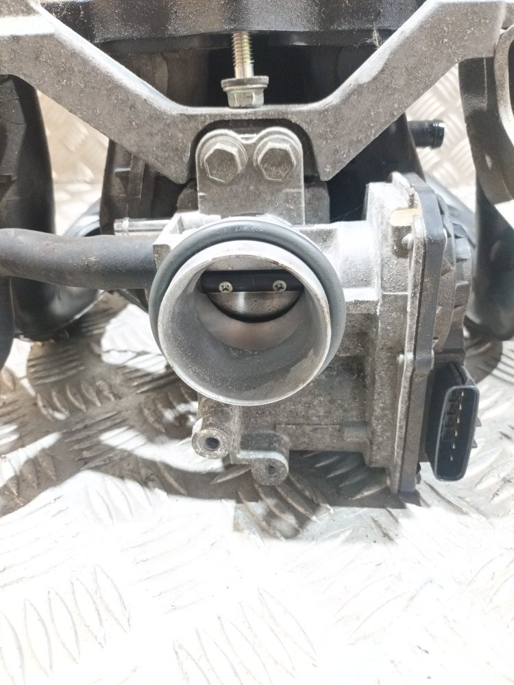 Toyota Yaris MK2 2SZFE 2007 Throttle Body Inlet Manifold 1710123011