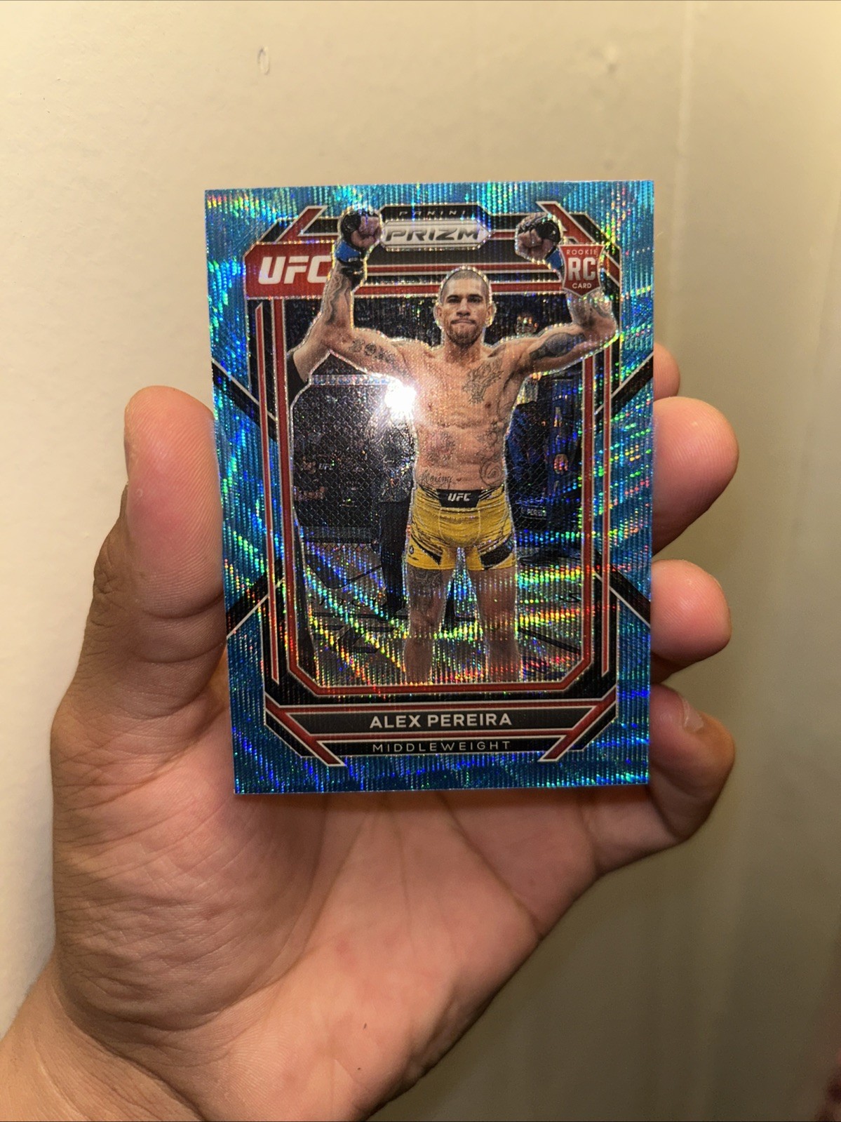 2023 Panini Prizm UFC - Alex Pereira #111 Blue Wave Prizm (RC)
