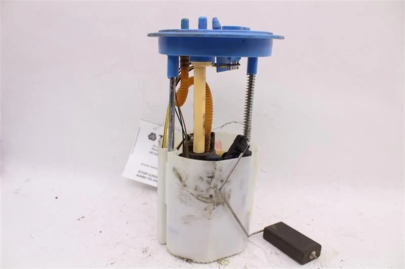 Used Fuel Pump fits: 2011 Volkswagen Golf Pump Assembly in tank 1.8L gasoline Gr - Изображение 2 из 4