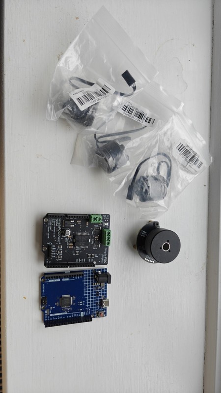 SimpleFOC shield, arduino witg usb-c and 4 gimbal motors