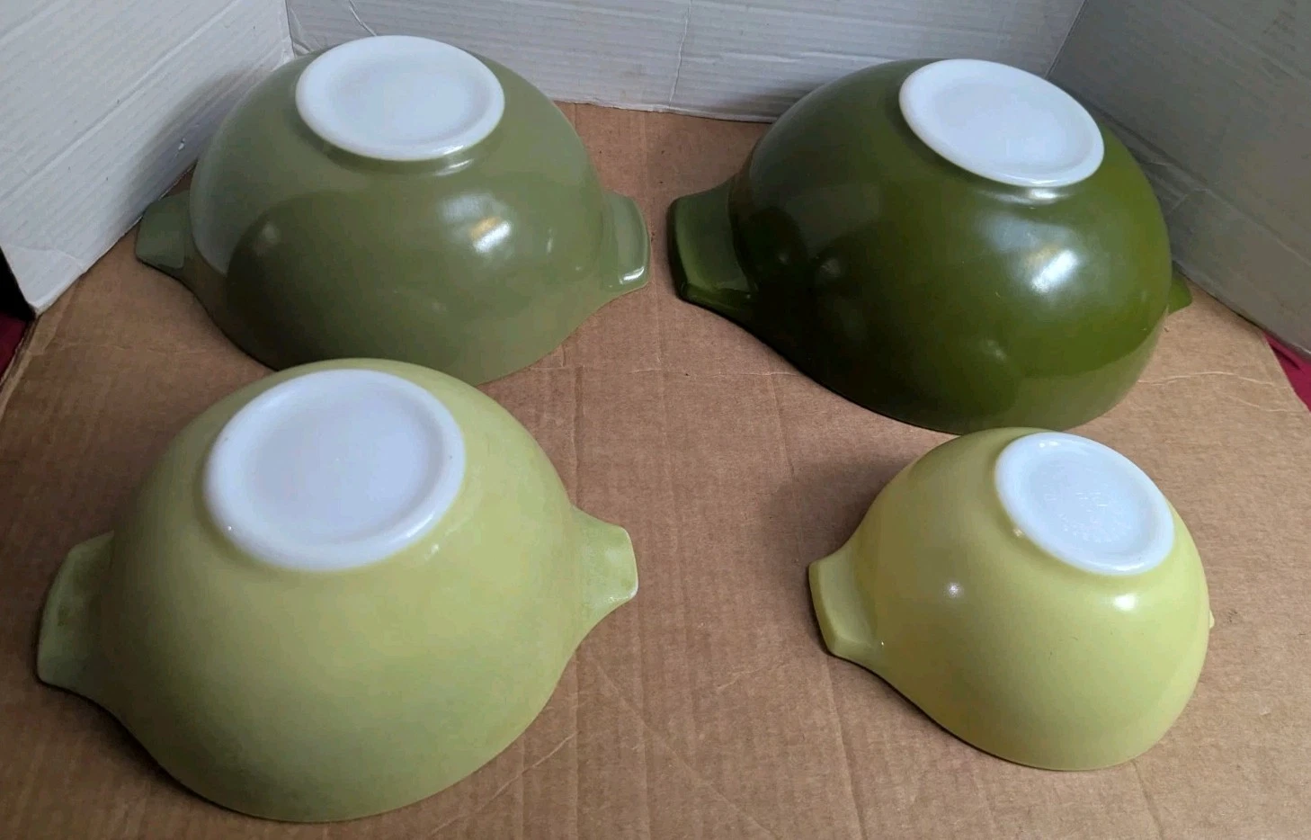 Pyrex Verde Green Cinderella Nesting Glass Mixing Bowls Set - NICE!