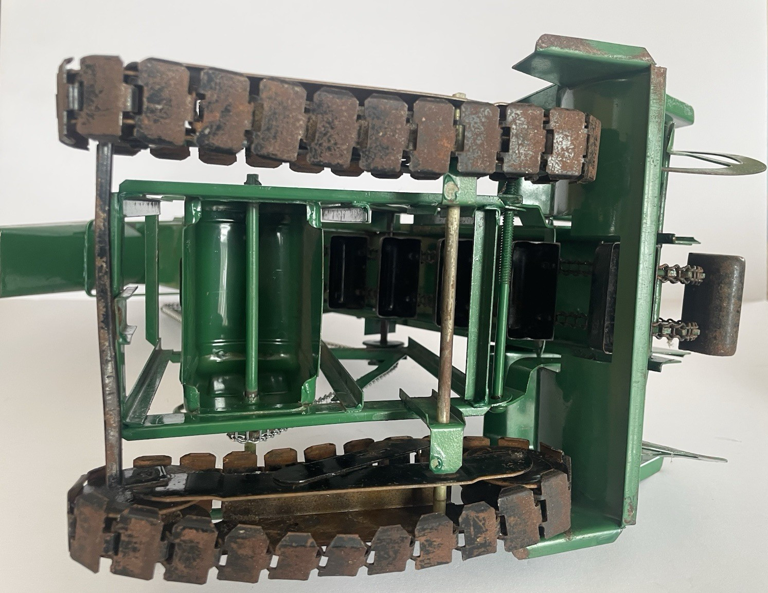 VINTAGE DOEPKE MODEL TOYS BARBER GREEN BUCKET LOADER