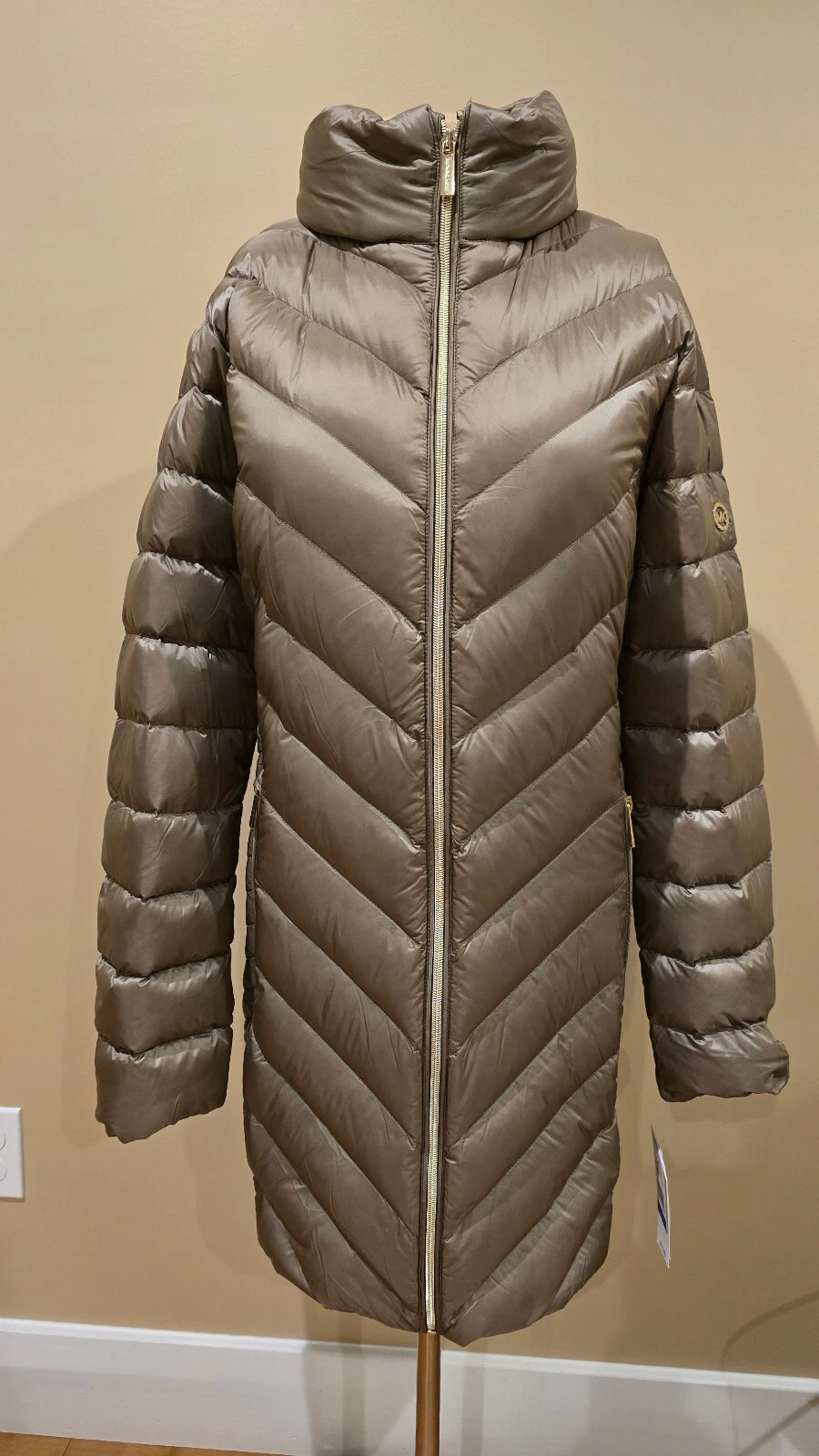 Cappotto imbottito con cappuccio leggero MICHAEL KORS Chevron nuovo con etichette confezionabile taglia XL