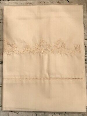 Details about   Sferra "Floral Vine" Ivory Egyptian Cotton Hand Embroidery Pair STD Pillowcases