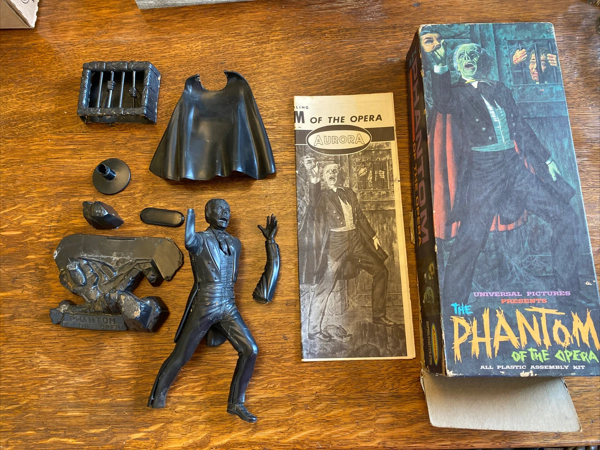 1963 Phantom Of The Opera Aurora Plastic Model Kit Original Box Instructions