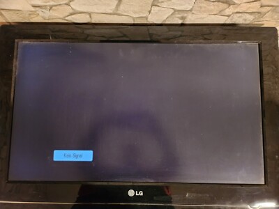 LG FLAT  32 '' (81,3 cm)  LCD Fernseher