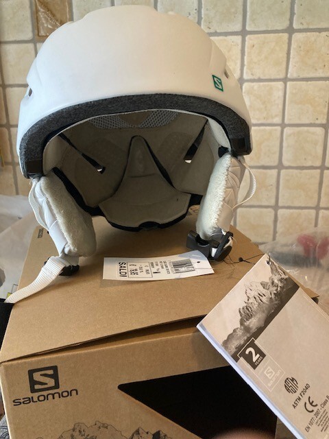 casco da sci Salomon ICON White Matt NUOVO mai usato indo