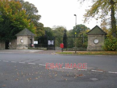 PHOTO  ENTRANCE TO ASTLEY AINSLIE HOSPITAL AT THE JUNCTION OF NEWBATTLE TERRACE