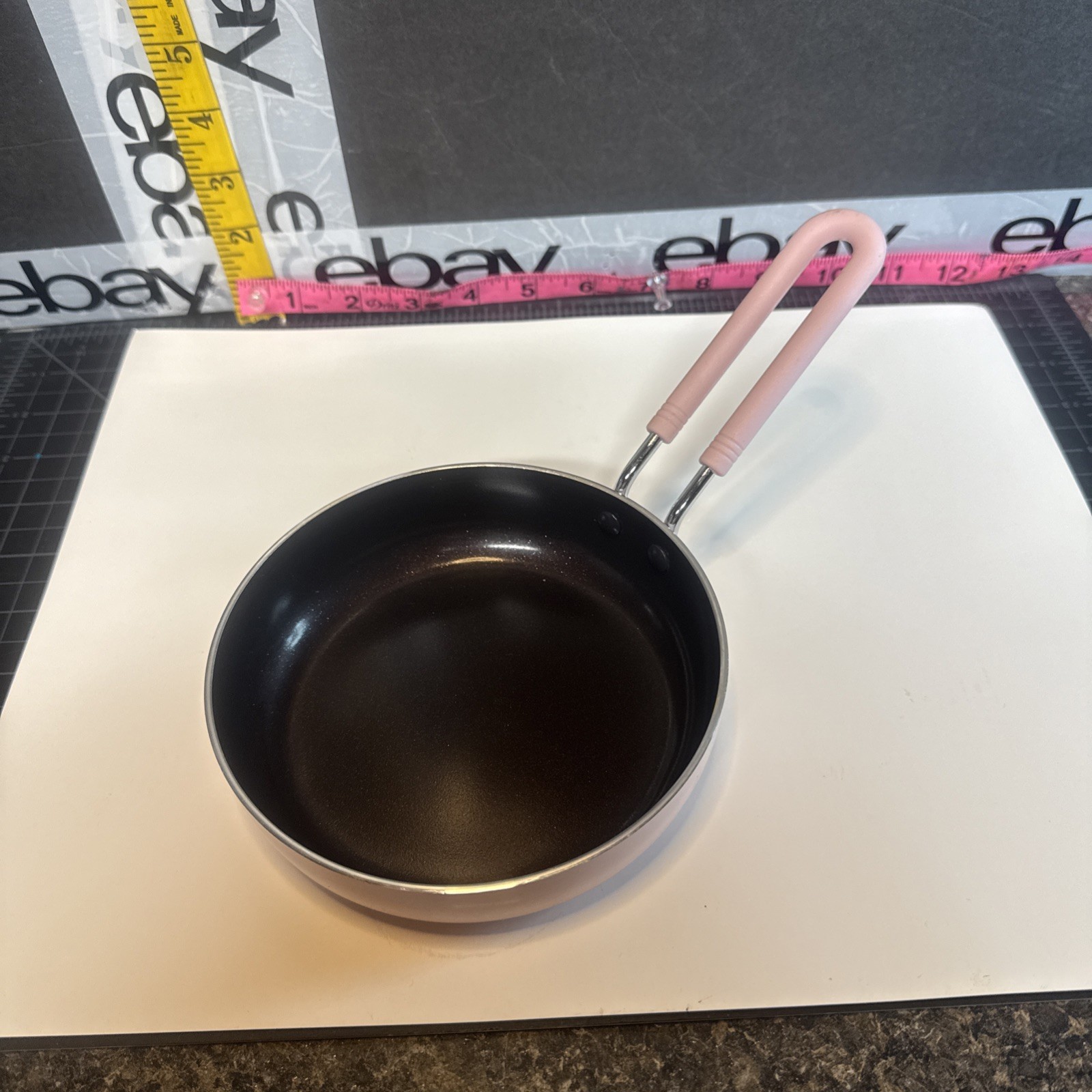 5.5 Inch Pink Diamond Ceramic Nonstick Mini Fry Pan