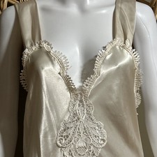 Vtg Victoria  s Secret Peignor Set Ivory Lace Satin Gold Label Long Gown Bridal