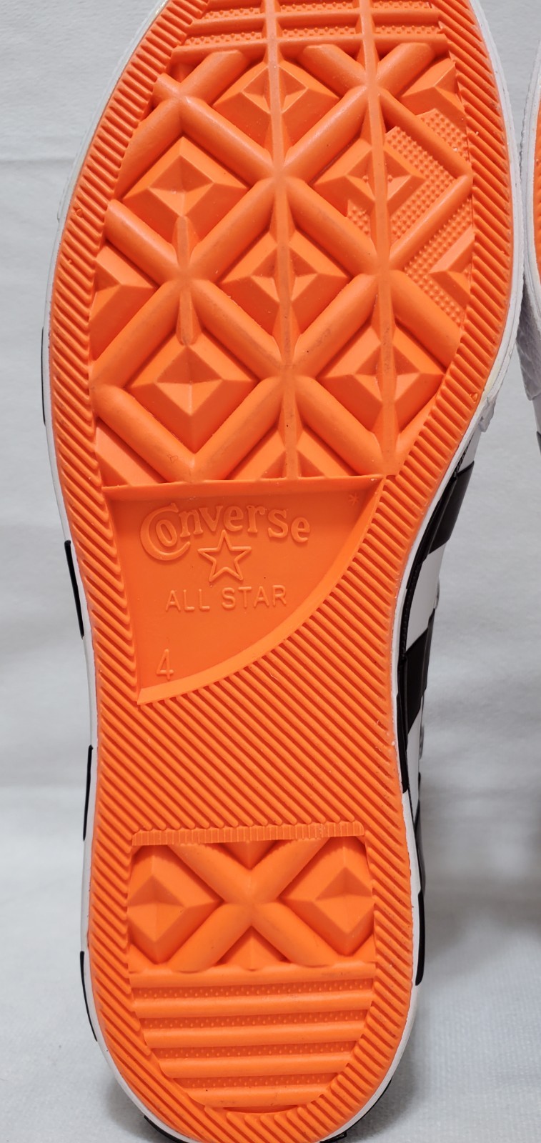 NWOB Converse (163862C) Chuck 70 Off-White Unisex Sneakers WMN Size 6 MNS Size 4 thumbnail 7