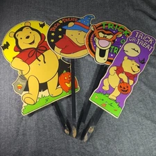YARD ART SIGN IMPACT PLASTICS VTG Lot Halloween Winnie The Pooh Tigger Pumpkin