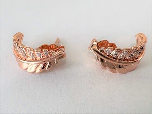 Authentic NEW PANDORA ROSE gold PLATED FLOATING CURVED FEATHER CZ STUD EARRINGS 282574C01