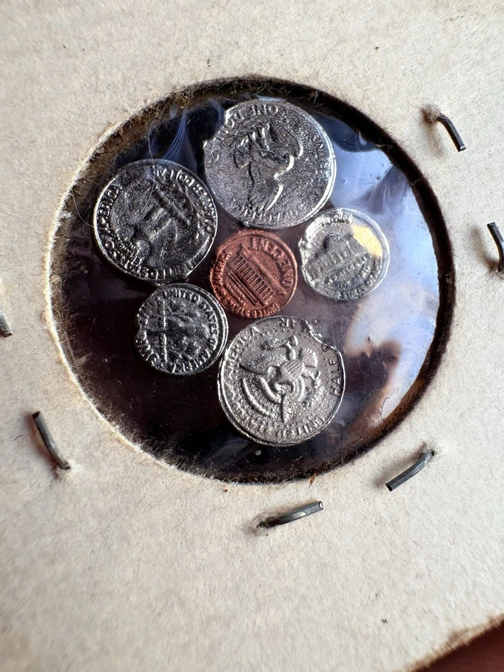 Mini Mint Presidential Collectors Coin Set - Image 4 of 4