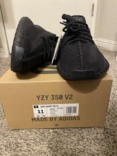 New Yeezy Boost 350 V2 Onyx Color way Size 11